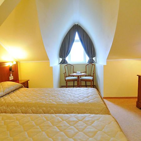 Hotel Maxim Oradea Zewnętrze zdjęcie