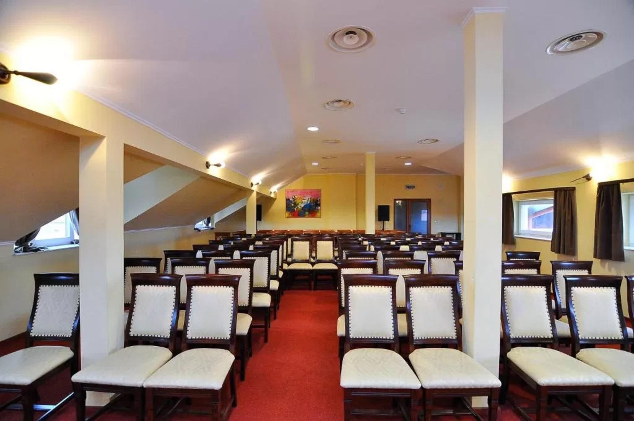 Hotel Maxim Oradea Zewnętrze zdjęcie