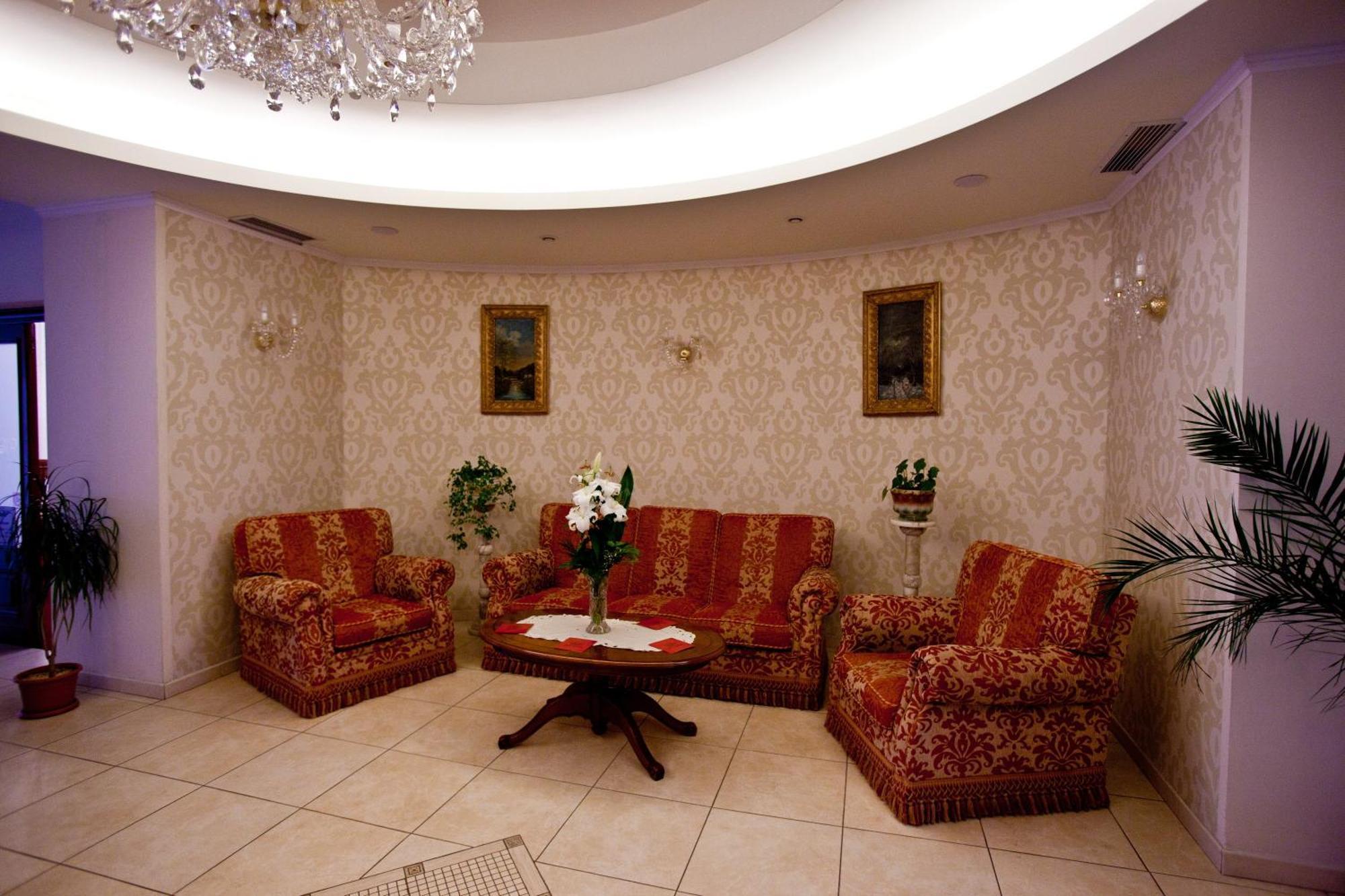 Hotel Maxim Oradea Zewnętrze zdjęcie