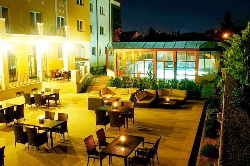 Hotel Maxim Oradea Zewnętrze zdjęcie